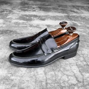 Vintage 90's Falcon Black patent shiny leather penny slip on loafers dress shoes
